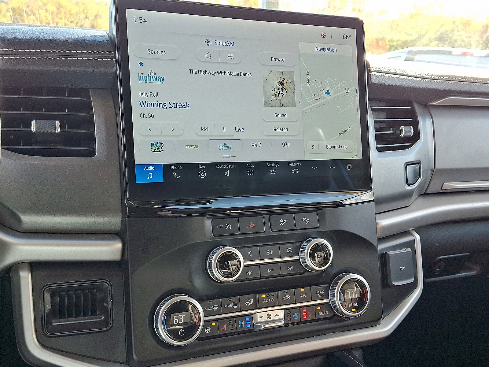 Certified 2024 Ford Expedition Max XLT image 23