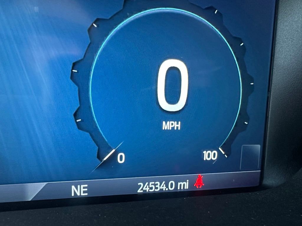 Certified 2025 Ford F250 Platinum image 4