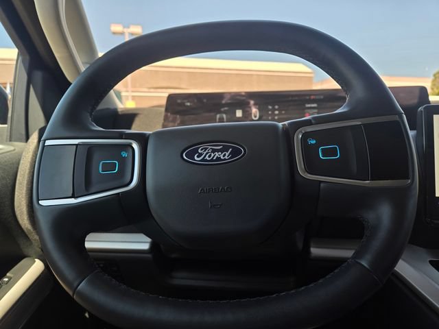 Certified 2025 Ford Expedition Active AWD/4WD image 21