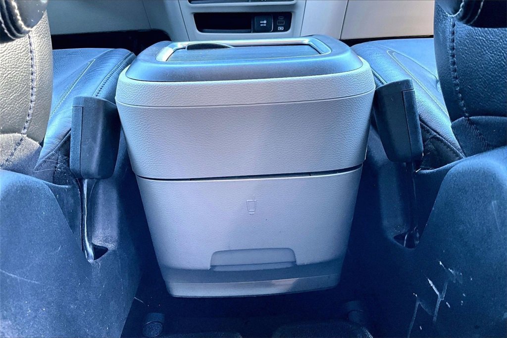 Used 2022 Chrysler Pacifica Touring-L image 34