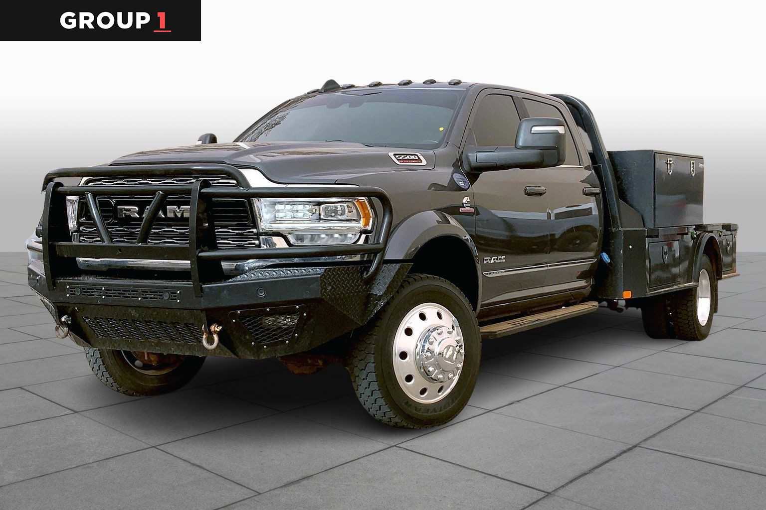Used 2023 RAM 5500 Limited 4x4 Crew Cab 84 CA 197 image 5