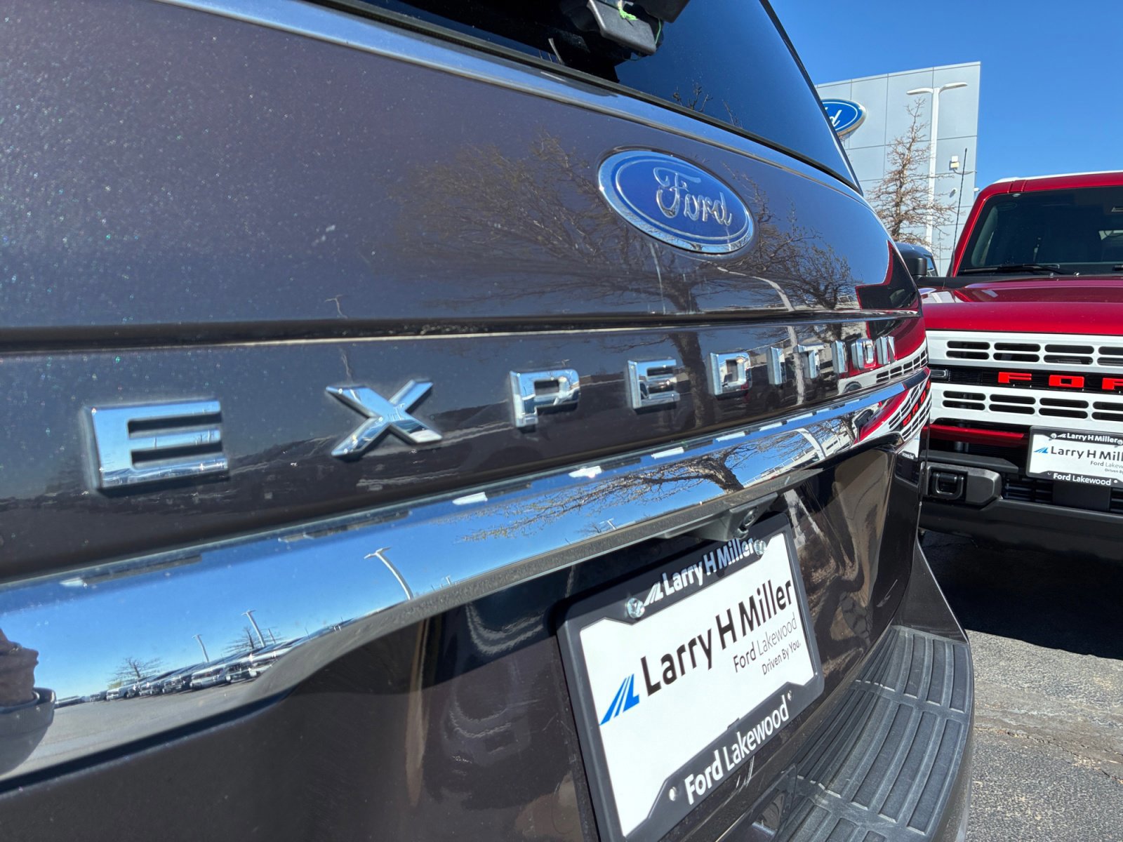 Certified 2024 Ford Expedition Limited image 24