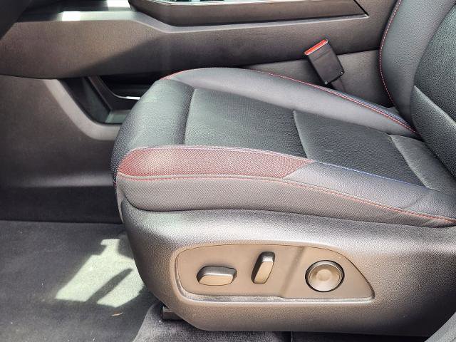 Used 2025 Chevrolet Equinox RS w/ Convenience Package III FWD image 23