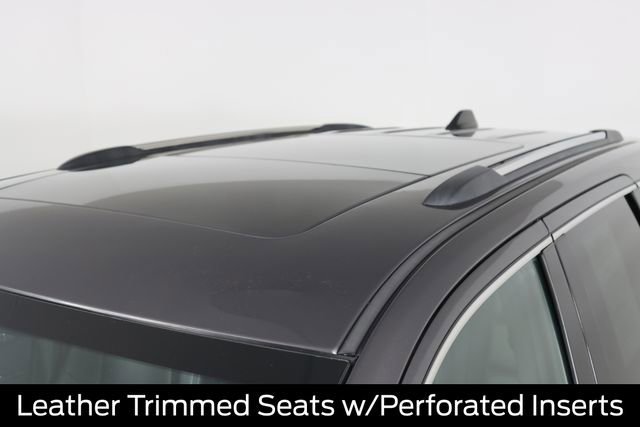 Used 2019 Jeep Grand Cherokee Limited w/ Luxury Group II image 24