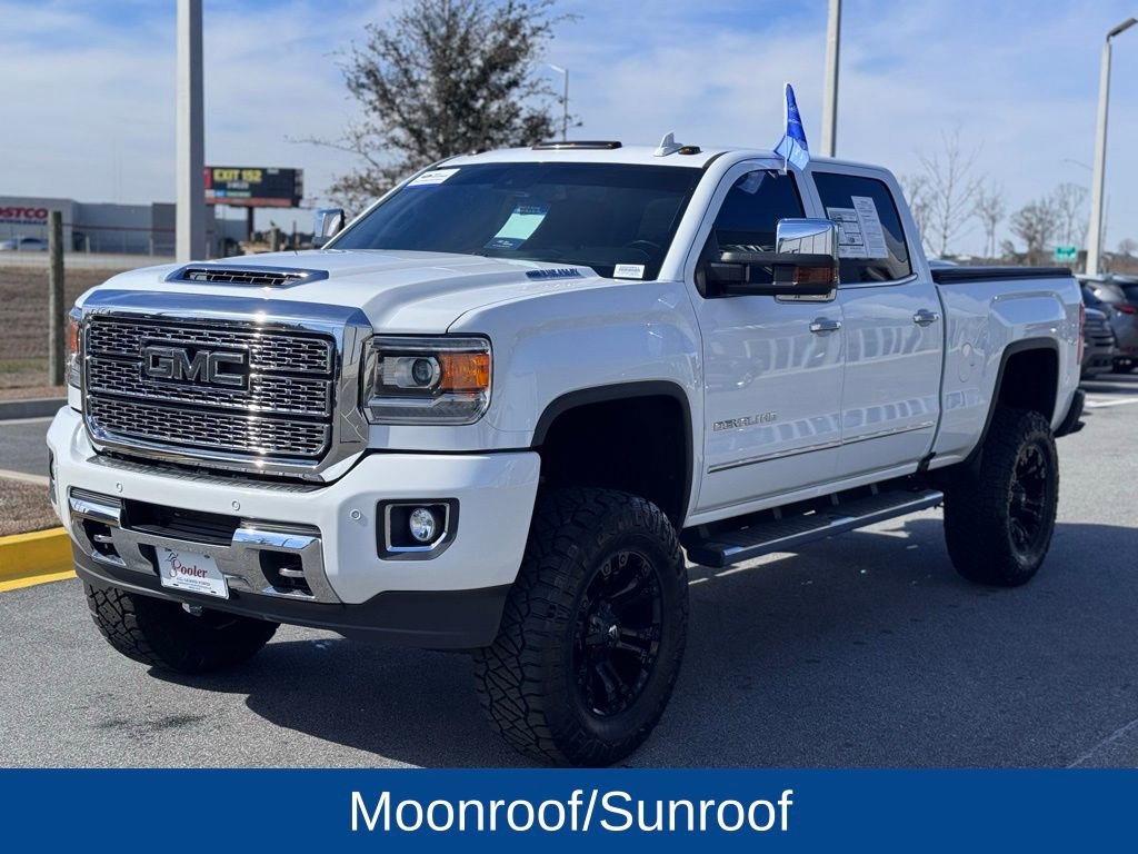 Used 2019 GMC Sierra 2500 Denali w/ Duramax Plus Package image 4