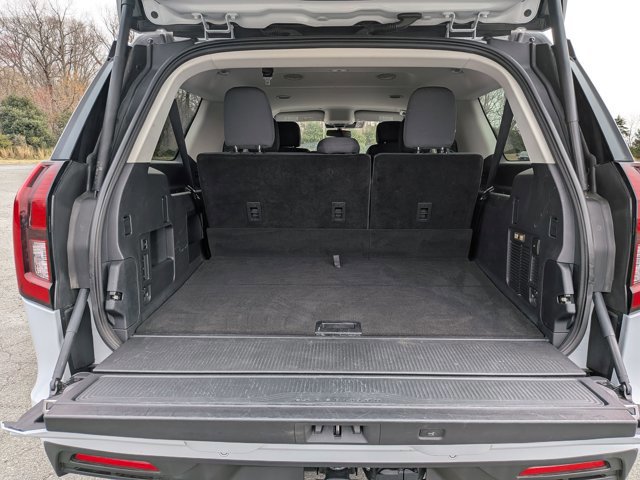 Certified 2025 Ford Expedition Max Active image 30