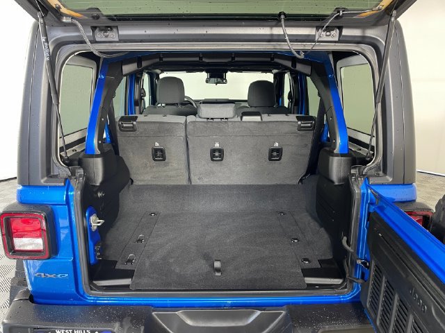 Used 2024 Jeep Wrangler Unlimited AWD/4WD image 16