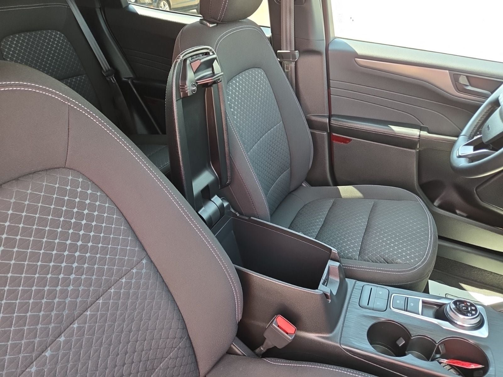 Certified 2023 Ford Escape Active AWD/4WD image 39
