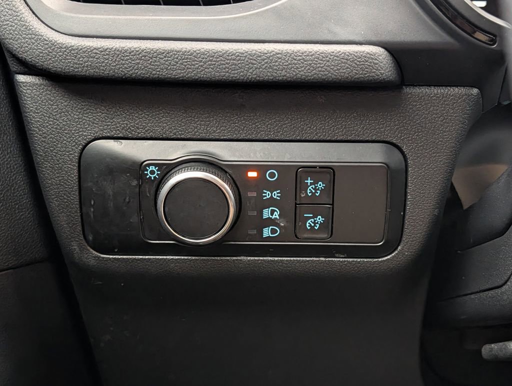 Certified 2025 Ford Escape ST-Line AWD/4WD image 16
