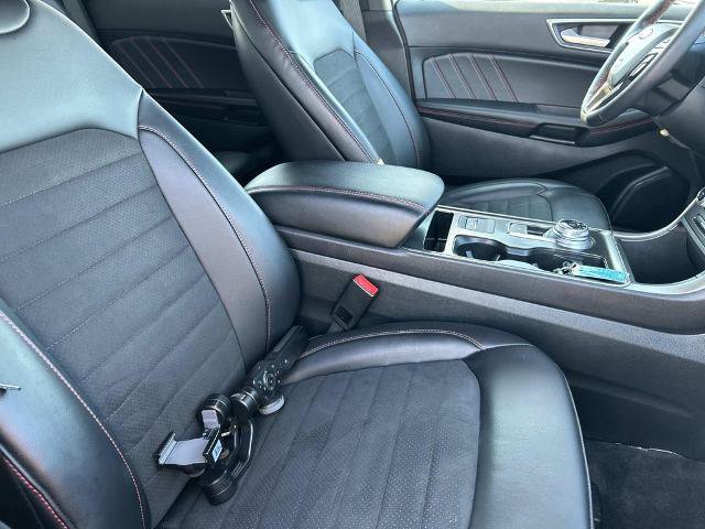 Certified 2024 Ford Edge ST-Line AWD/4WD image 23