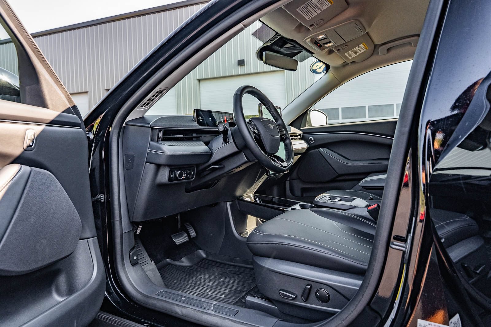 Certified 2026 Ford Mustang Mach-E Select w/ Technology Package RWD image 19
