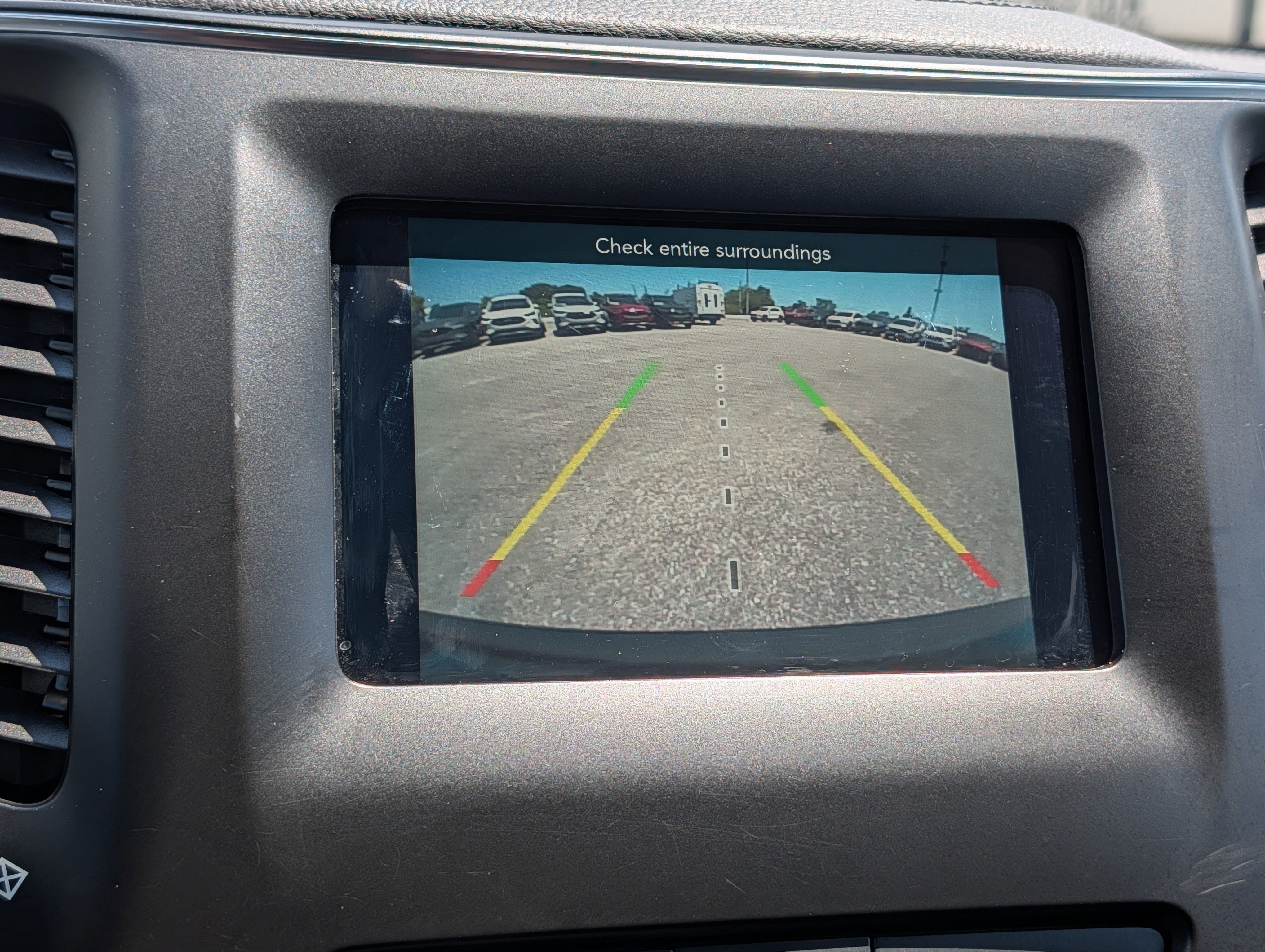 Used 2020 Jeep Cherokee Latitude w/ Cold Weather Group AWD/4WD image 29