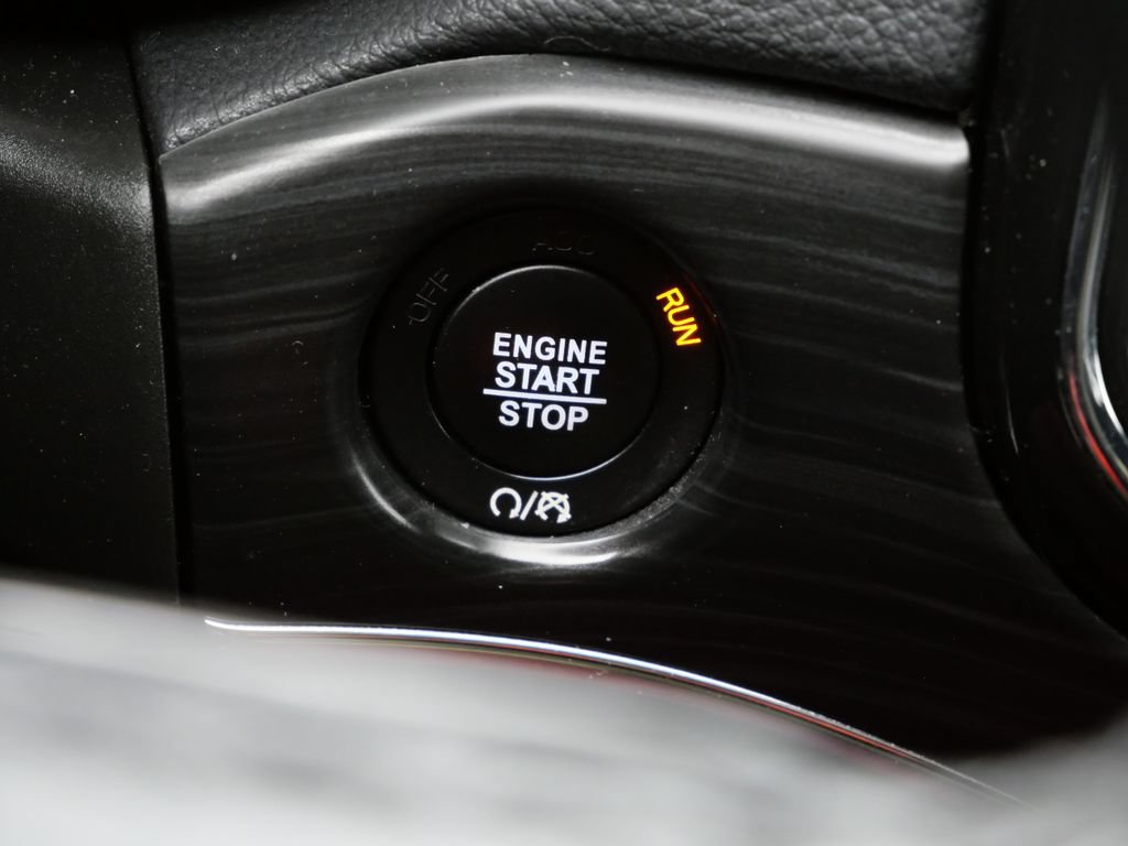 Used 2022 Jeep Grand Cherokee Limited RWD image 29