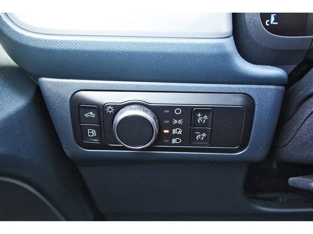 Certified 2025 Ford Maverick XL FWD image 20