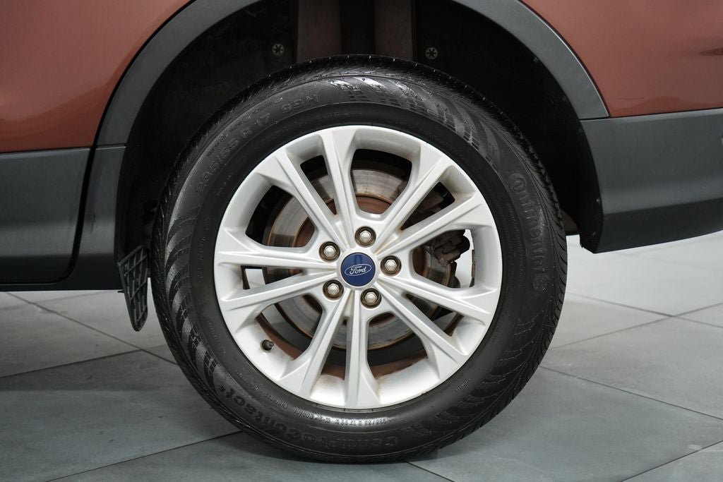 Certified 2018 Ford Escape SEL FWD image 34