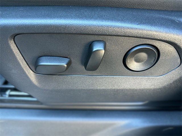 Used 2025 GMC Sierra 1500 AT4 w/ AT4 Premium Package image 13