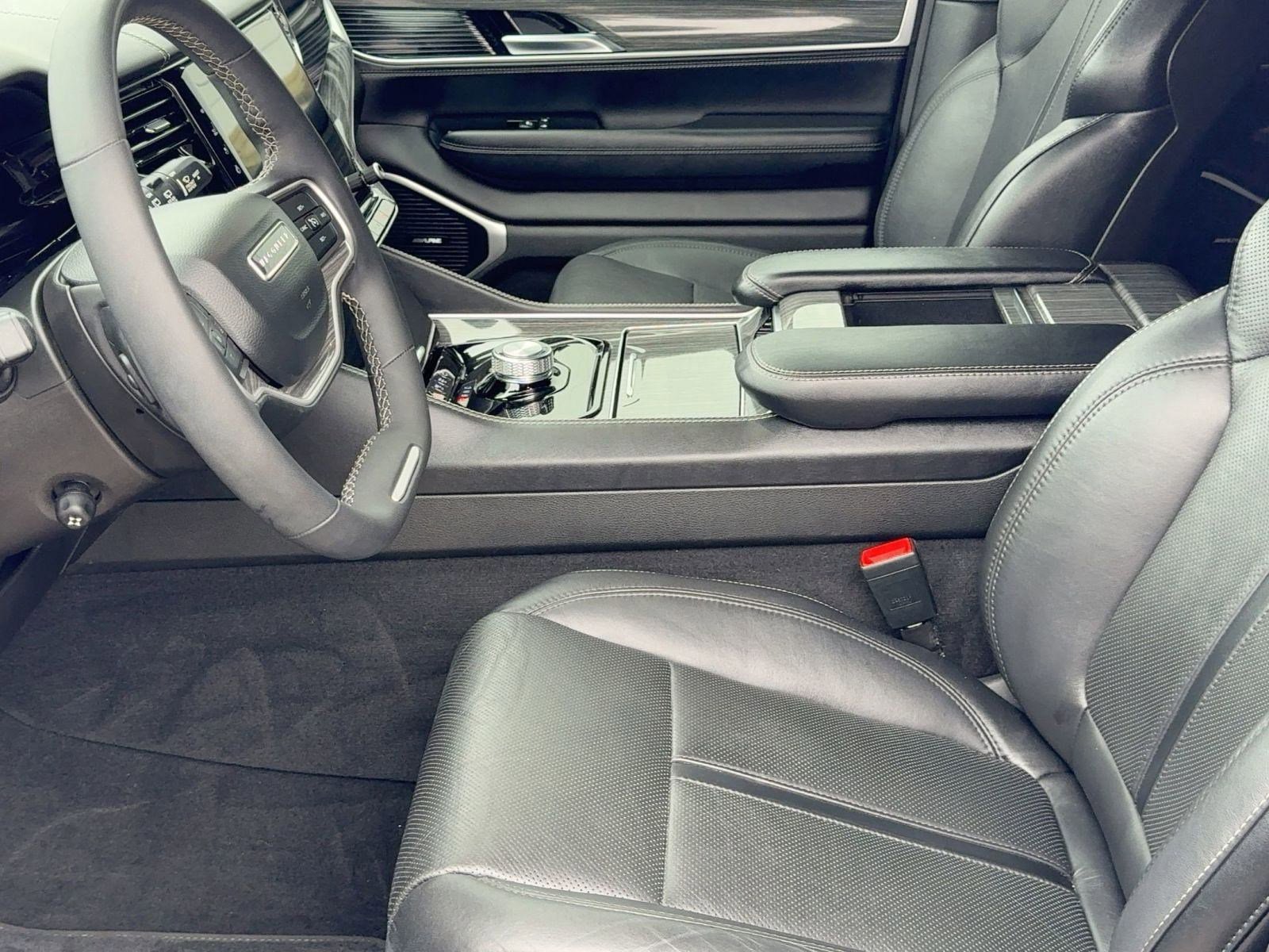 Used 2022 Jeep Wagoneer Series II image 21