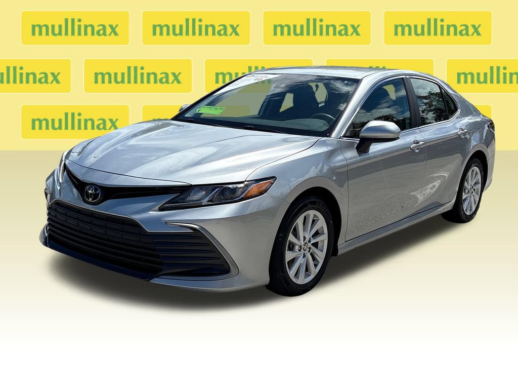 Used 2024 Toyota Camry LE FWD image 15
