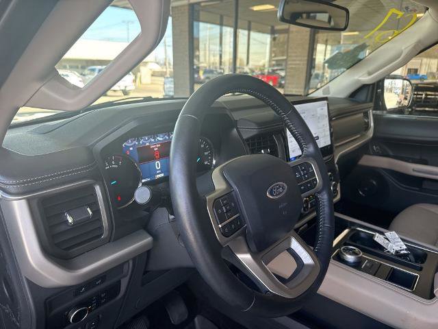 Certified 2023 Ford Expedition XLT image 9