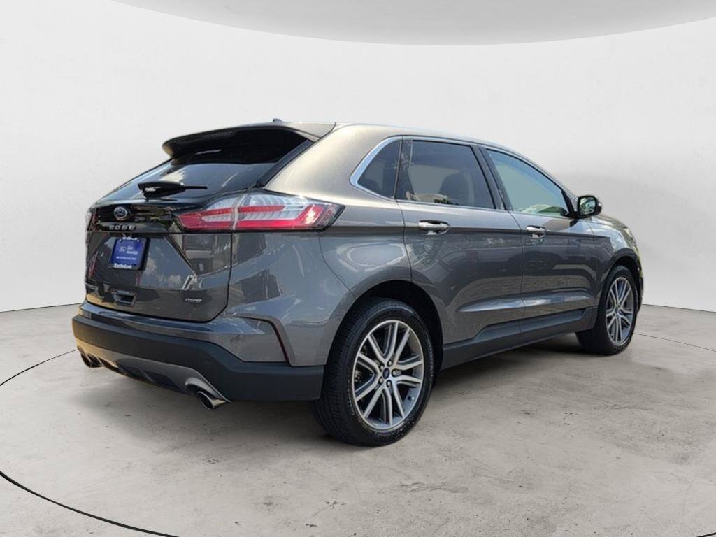 Certified 2022 Ford Edge Titanium AWD/4WD image 3
