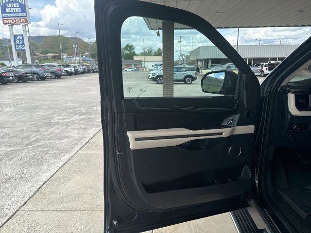 Certified 2023 Ford Expedition Platinum image 14