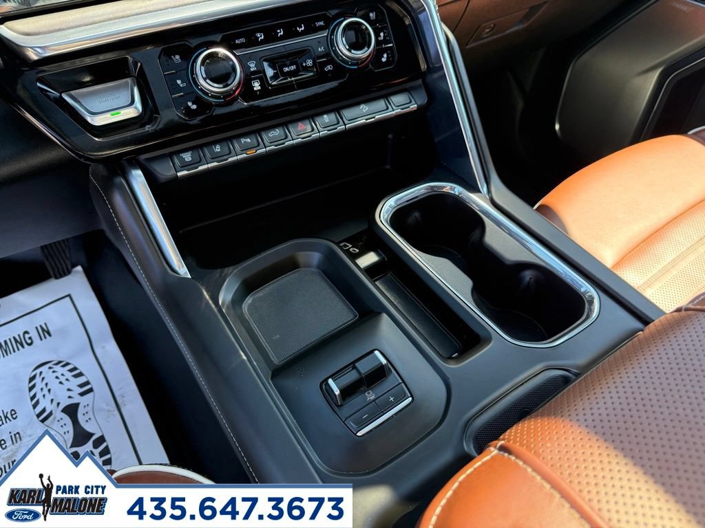 Used 2024 GMC Sierra 3500 Denali Ultimate AWD/4WD image 24