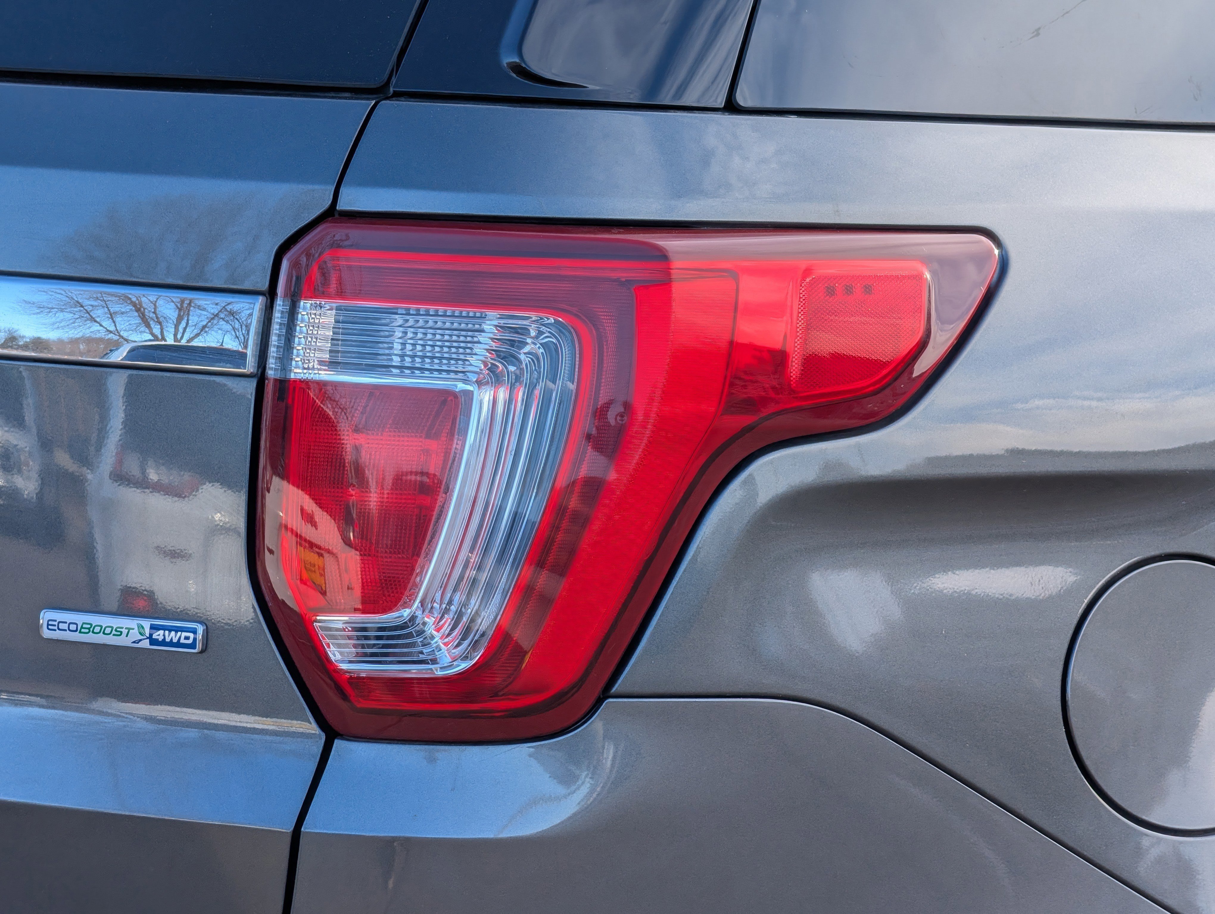 Certified 2017 Ford Explorer Limited w/ Equipment Group 303A image 17