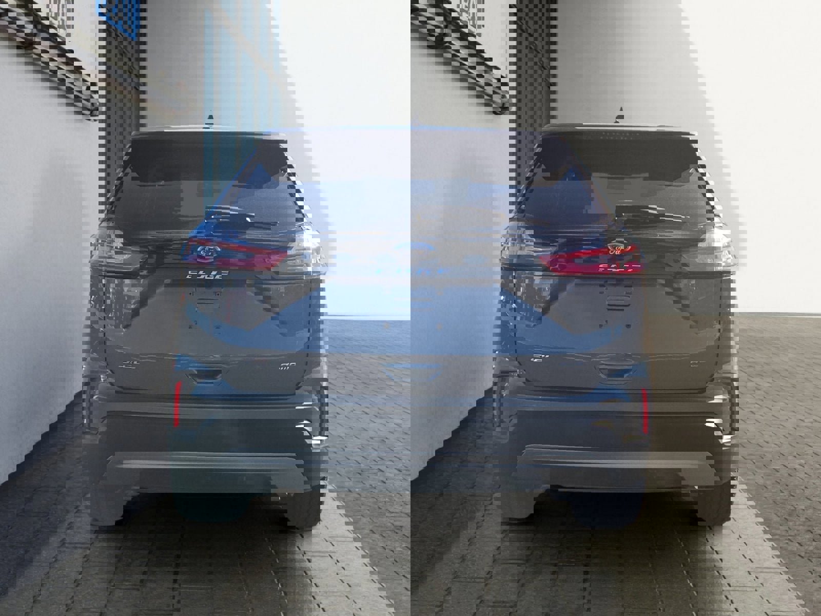 Certified 2022 Ford Edge SEL w/ Convenience Package image 4