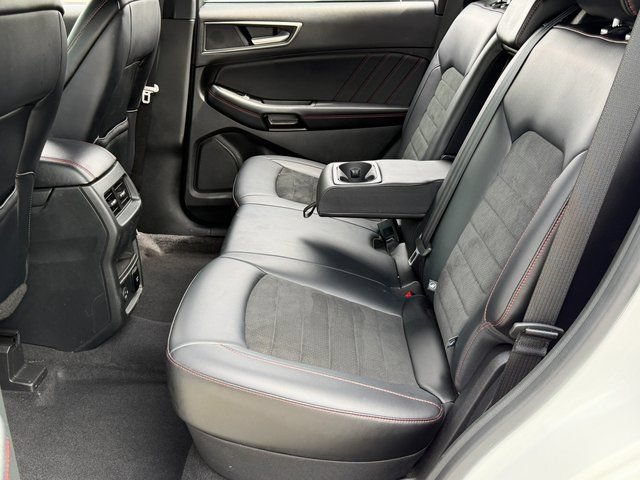 Certified 2022 Ford Edge ST-Line AWD/4WD image 8