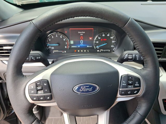 Certified 2024 Ford Explorer XLT w/ Equipment Group 202A AWD/4WD image 8