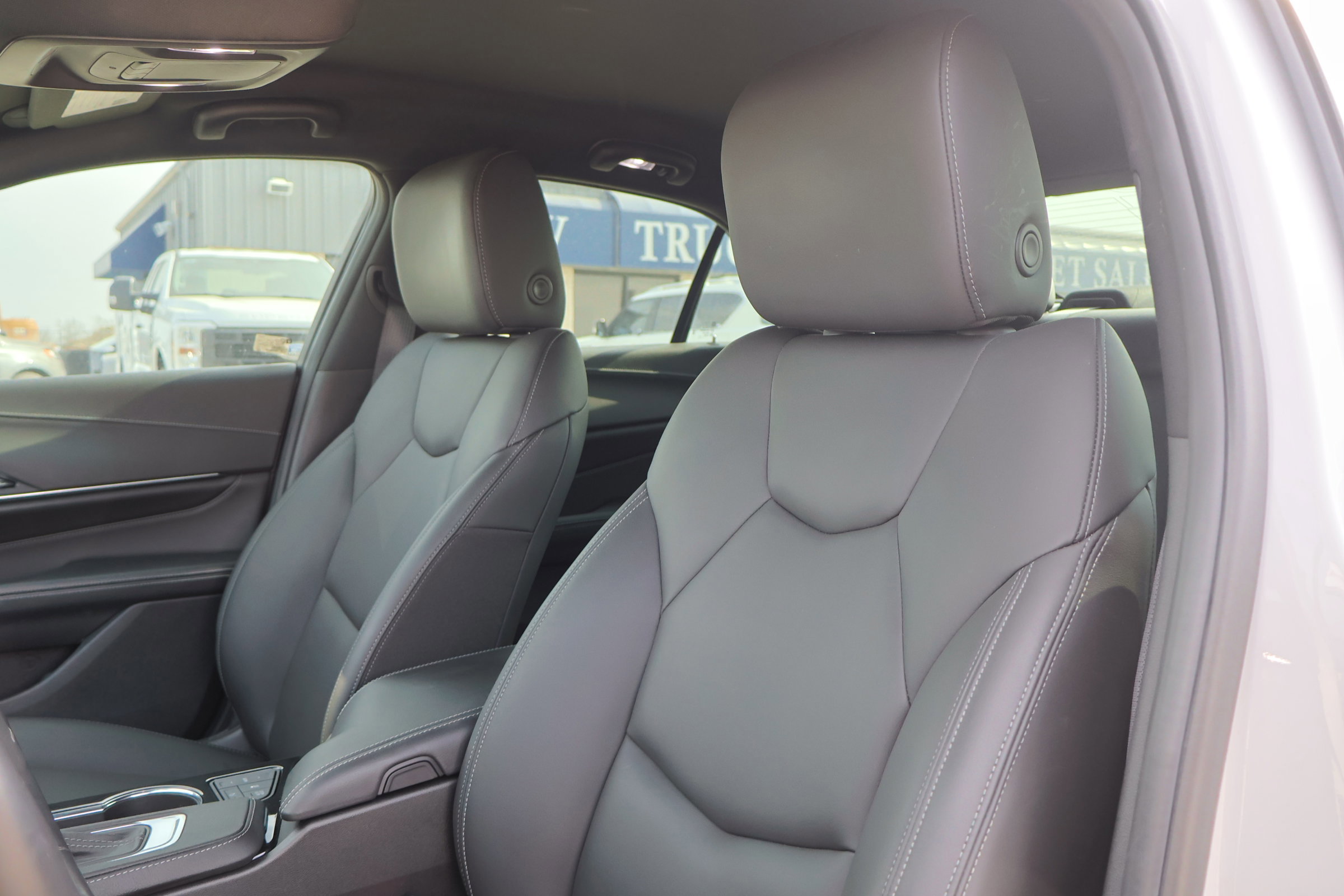 Used 2023 Cadillac CT4 Luxury image 22