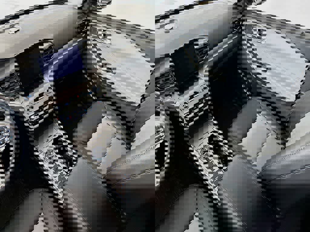 Certified 2022 Ford Explorer XLT w/ Equipment Group 202A image 14