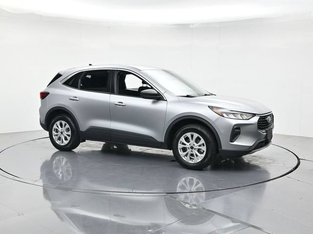 Certified 2024 Ford Escape Active AWD/4WD image 3