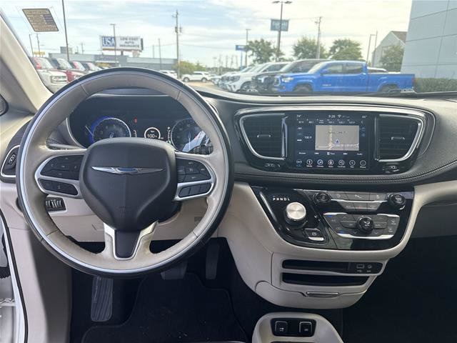 Used 2019 Chrysler Pacifica Limited FWD image 7