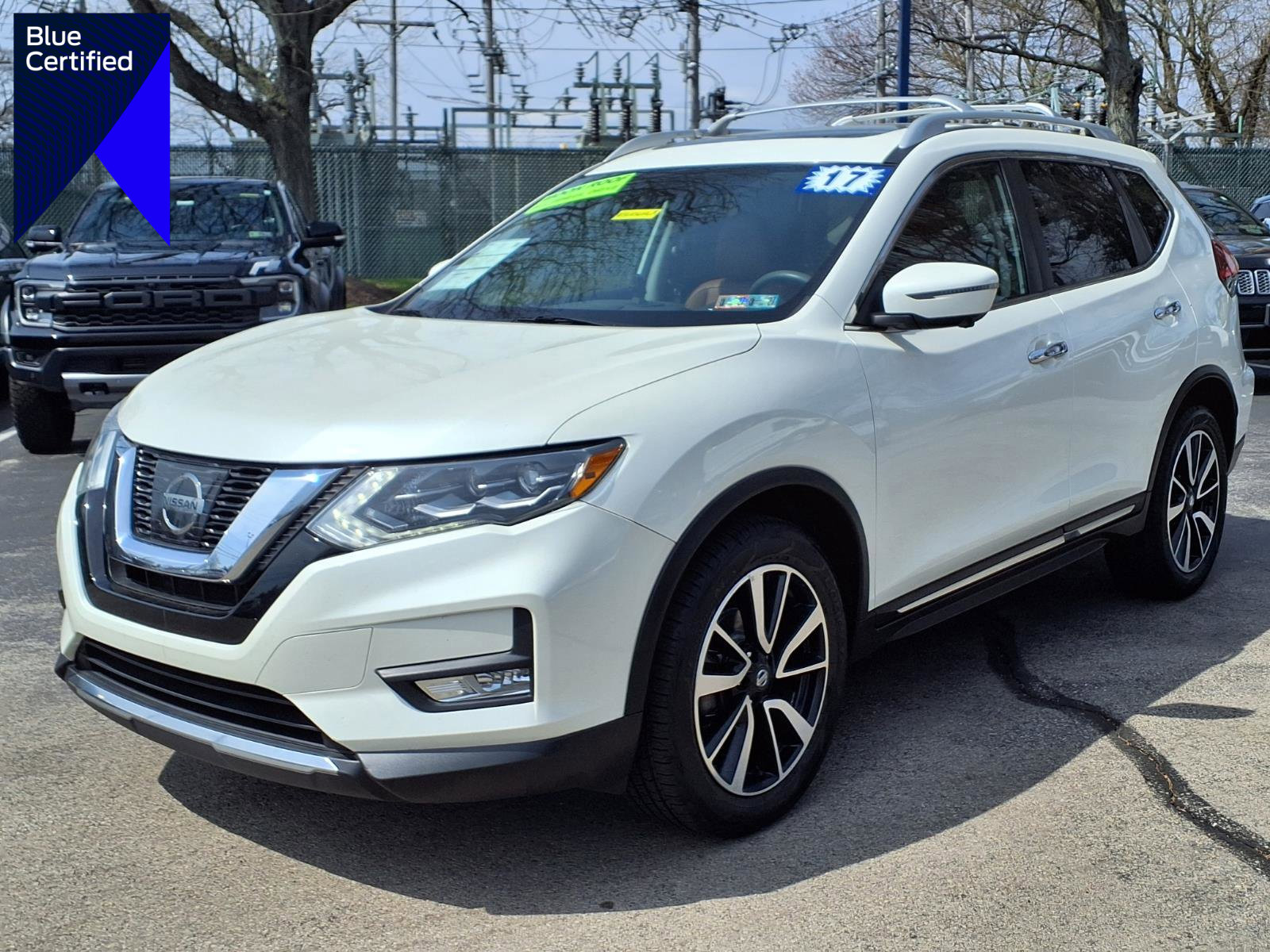Used 2017 Nissan Rogue SL w/ SL Premium Package