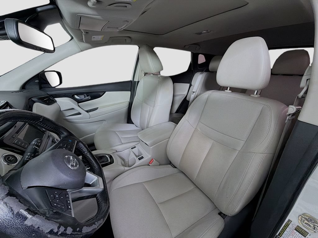 Used 2022 Nissan Rogue Sport SL w/ Premium Package AWD/4WD image 14
