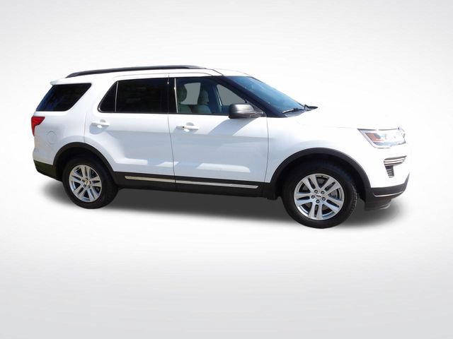 Certified 2018 Ford Explorer XLT AWD/4WD image 16
