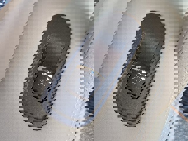 Used 2021 INFINITI QX80 Sensory w/ All-Season Package image 32