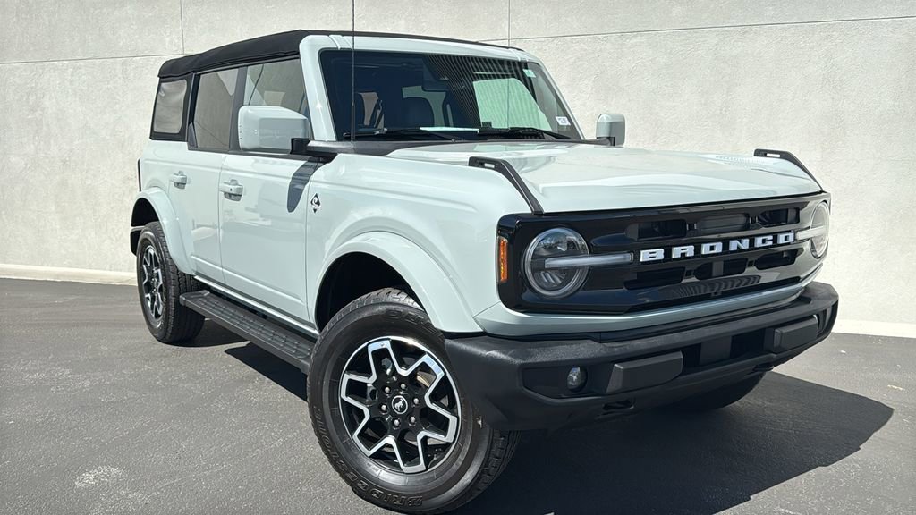 Certified 2023 Ford Bronco Outer Banks