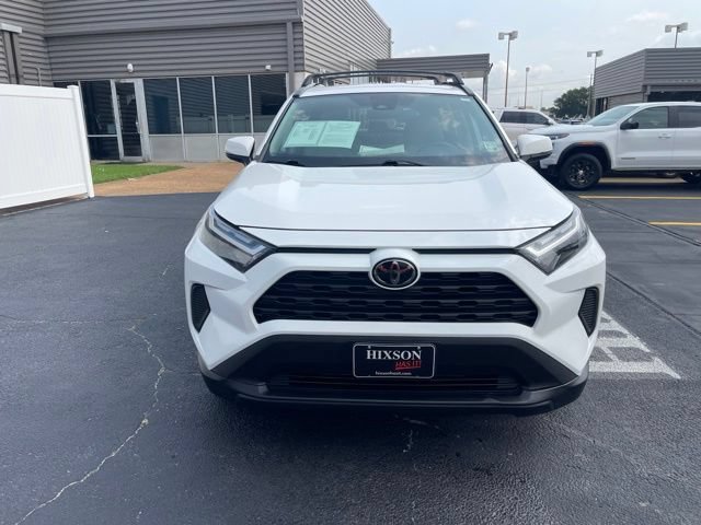 Used 2022 Toyota RAV4 XLE AWD/4WD image 12