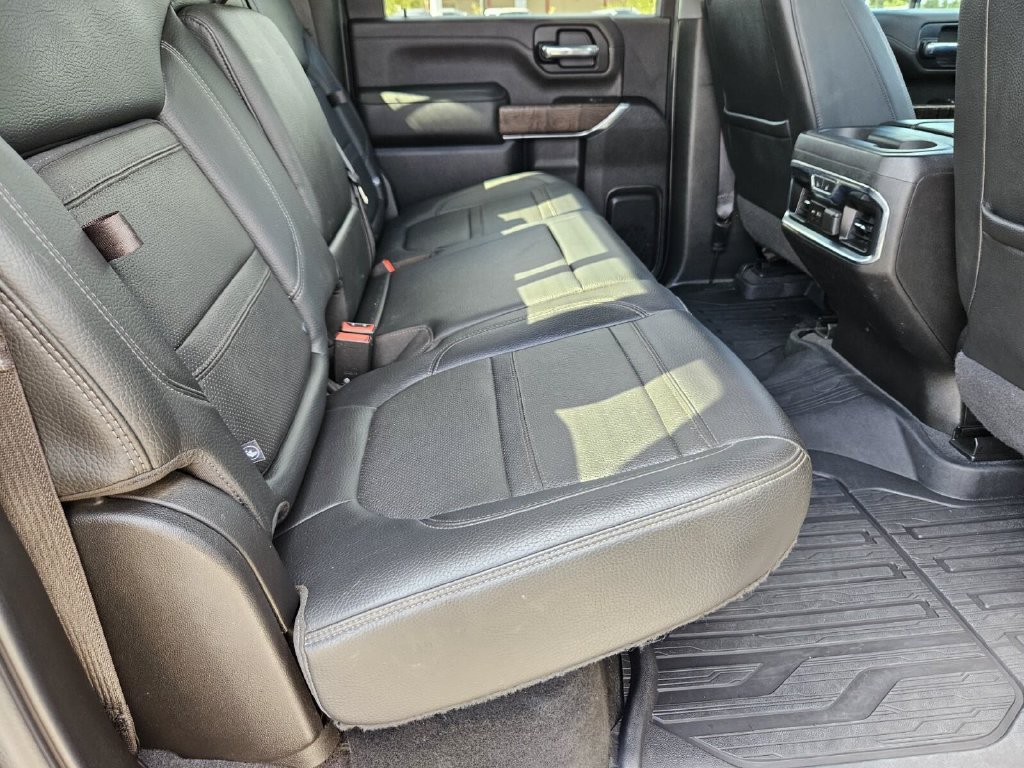 Used 2022 GMC Sierra 3500 Denali AWD/4WD image 15