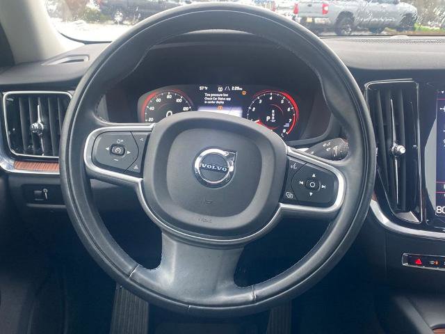 Used 2022 Volvo S60 B5 Momentum w/ Advanced Package image 21