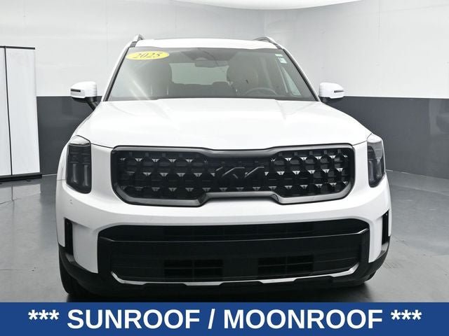 Used 2025 Kia Telluride EX X-Line AWD/4WD image 3