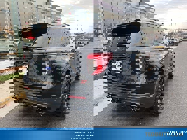 Certified 2022 Ford Explorer ST w/ Equipment Group 401A image 8