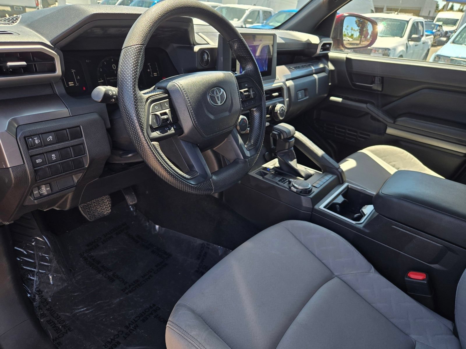 Used 2024 Toyota Tacoma SR5 AWD/4WD image 10