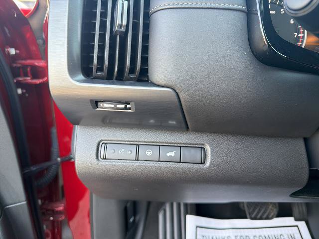 Used 2024 Nissan Pathfinder SL FWD image 17