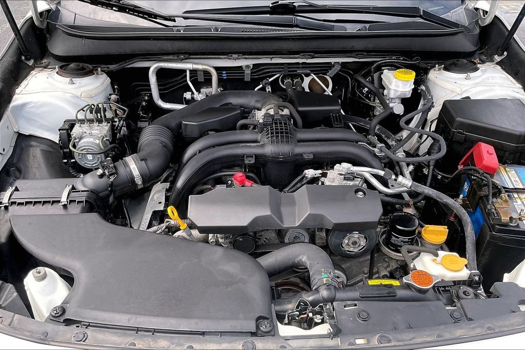 Used 2019 Subaru Outback 2.5i Touring AWD/4WD image 9