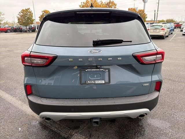 Certified 2023 Ford Escape SE w/ Class II Trailer Tow Package image 3