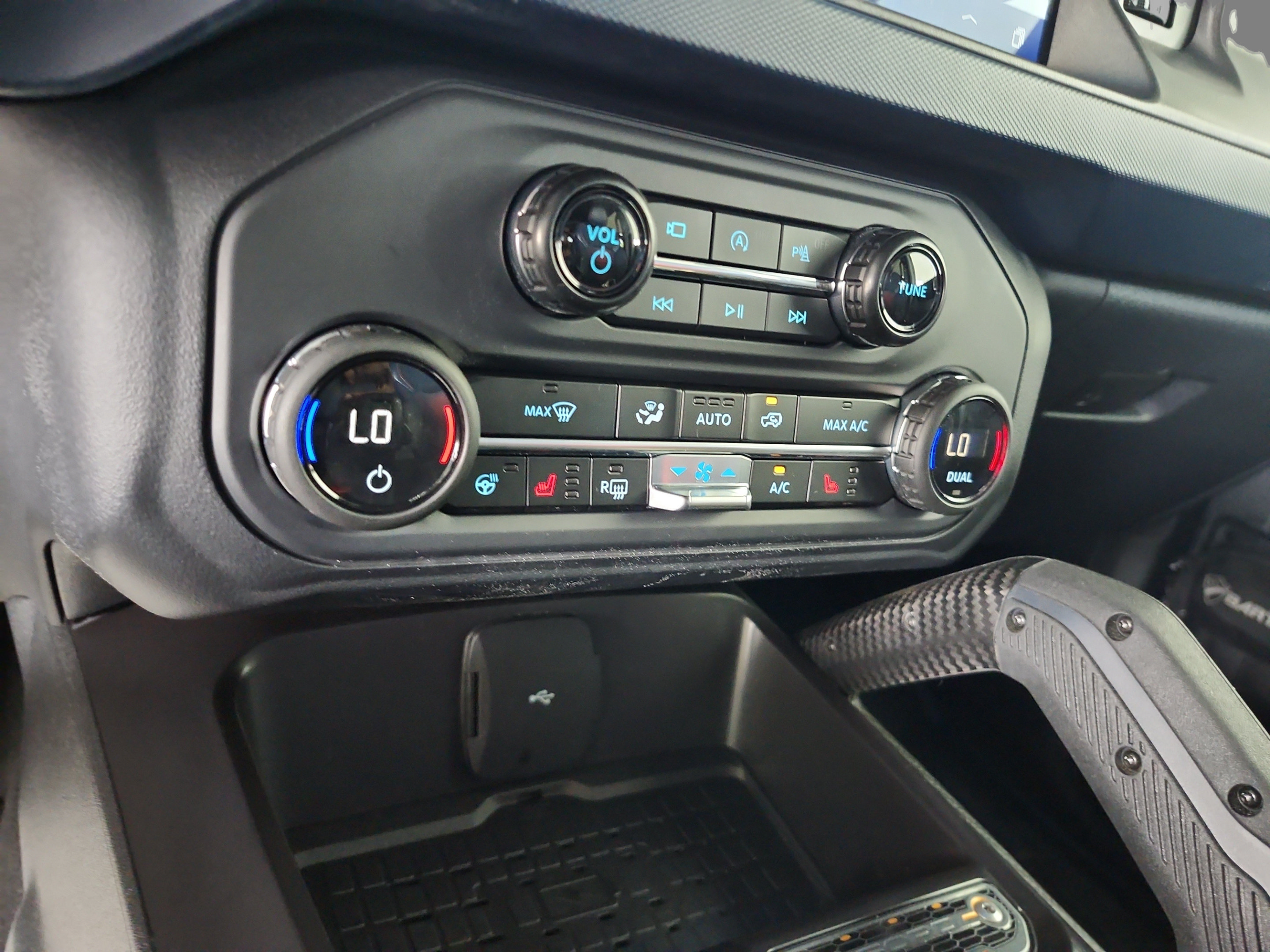 Certified 2024 Ford Bronco Raptor w/ Interior Carbon Fiber Pack 6 AWD/4WD image 29