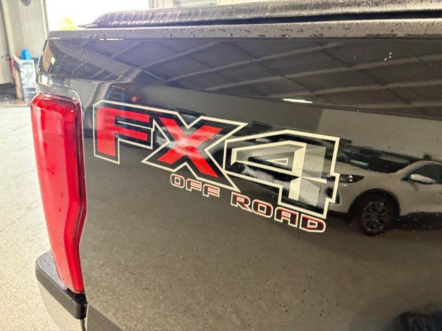 Certified 2019 Ford F250 XLT w/ XLT Premium Package AWD/4WD image 30